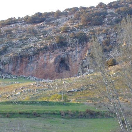 Hostal Restaurante Sierra De La Martina Чарилья Экстерьер фото